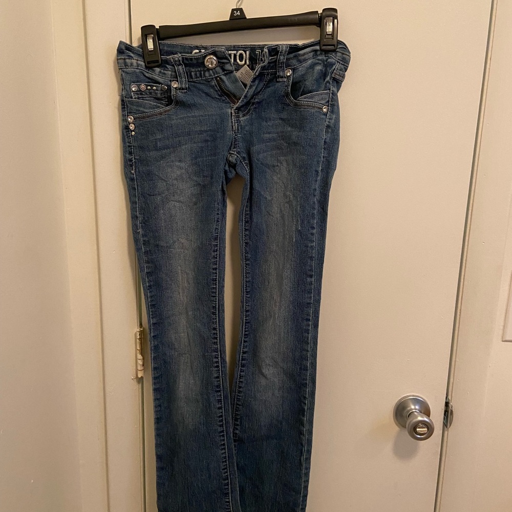 Size 0 women’s jeans